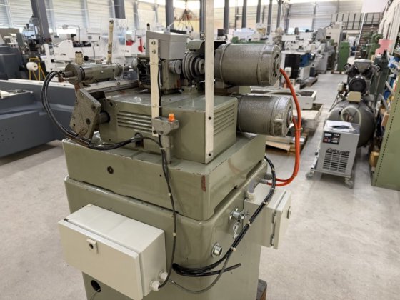 WAHLI W-96 型跳跃式铣床