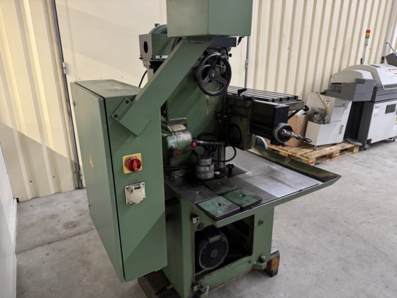 汎用フライス盤 アシエラ タイプF-3