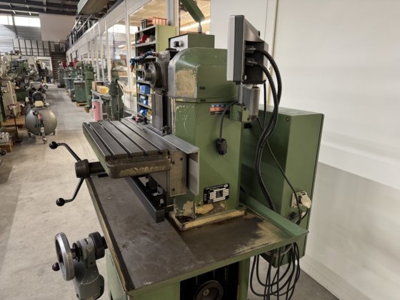 汎用フライス盤 アシエラ タイプF-3