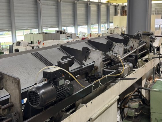 TORNOS "ROBOBAR SSF-226 型棒料喂料机