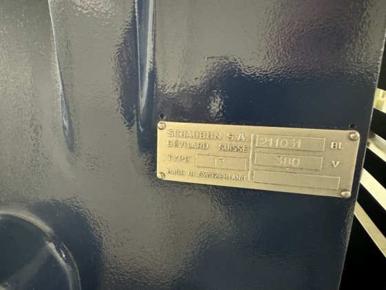 Schaublin" 13 型万能铣床