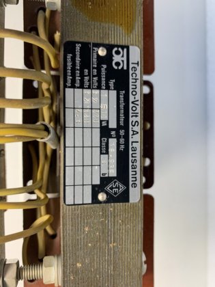 1500-VA 型 "技术伏特 "自耦变压器