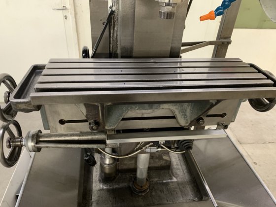 Schaublin" 13 型万能铣床