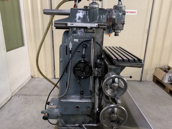 Schaublin" 13 型万能铣床