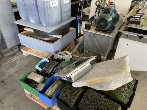 DLM-705 型 "Staehli "平面研磨机