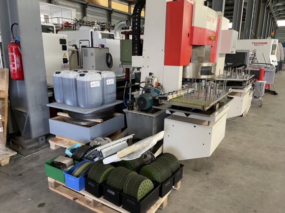 DLM-705 型 "Staehli "平面研磨机