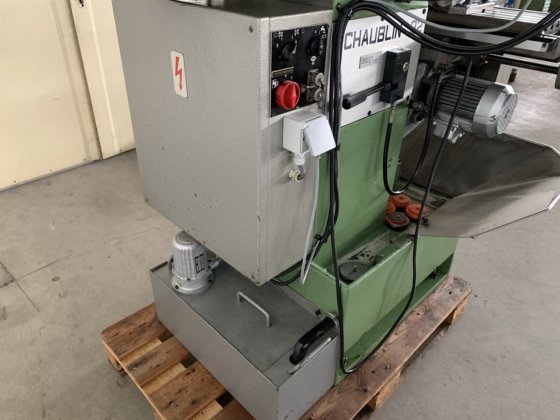 Schaublin" 22 型万能铣床