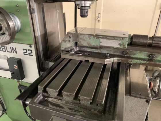 万能フライス盤 22型 シャウブリン