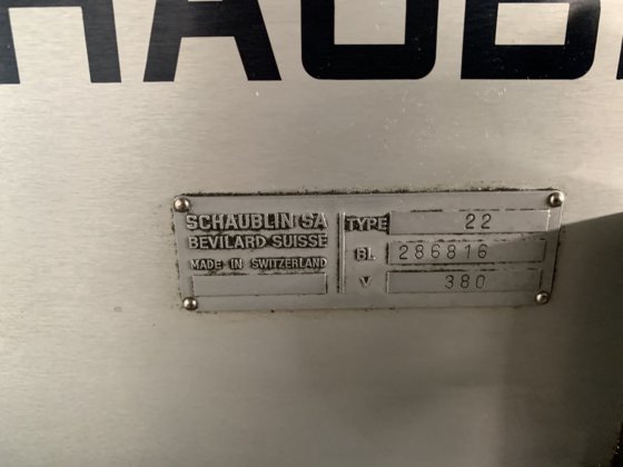 Schaublin" 22 型万能铣床