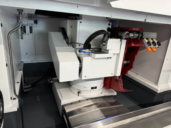 円筒研削盤 シュトゥーダー S-33 CNC