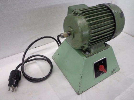 基座上的""型独立单元