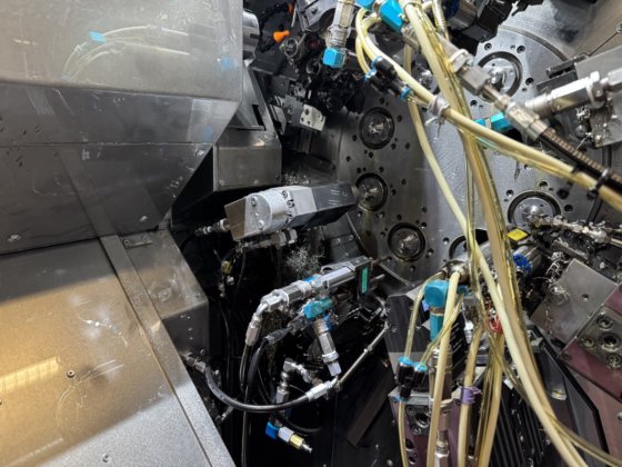 CNC自動旋盤トルノス・マルチスイス 8x26