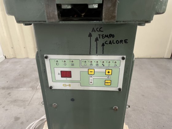 点焊机 "butrichi"