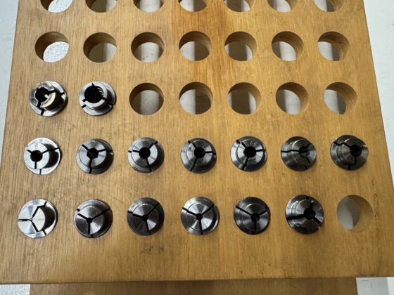 一套 15 个夹头 Schaublin F-15