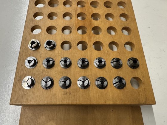 一套 15 个夹头 Schaublin F-15