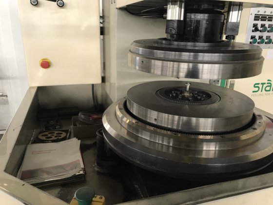 フラットラップ盤 ステーリ DLM-450型