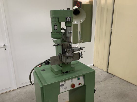 F-1 型 "阿西埃拉 "万能铣床