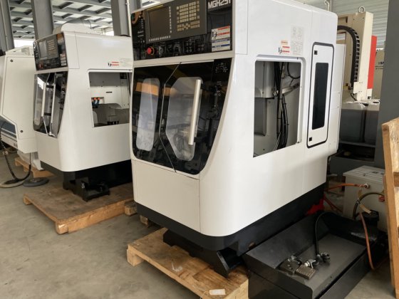 MG-251 型 "MECTRON "加工中心