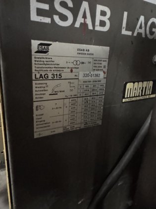 溶接機 ESAB