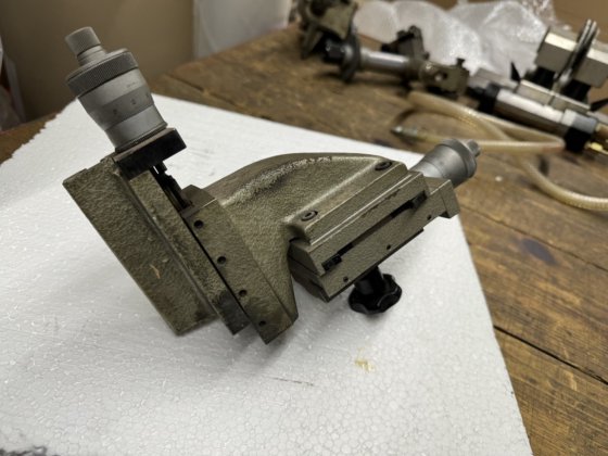 THREE-DIMENSIONAL SUPPORT EWAG FOR MICROSCOPE