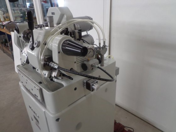 Wahli W-90 ホブ盤