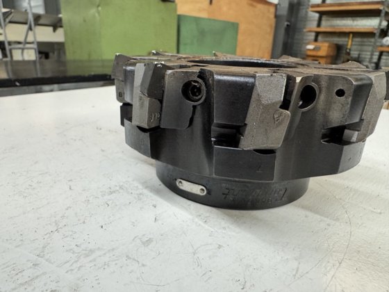 可转位刀片铣刀 "sandvik" R-125