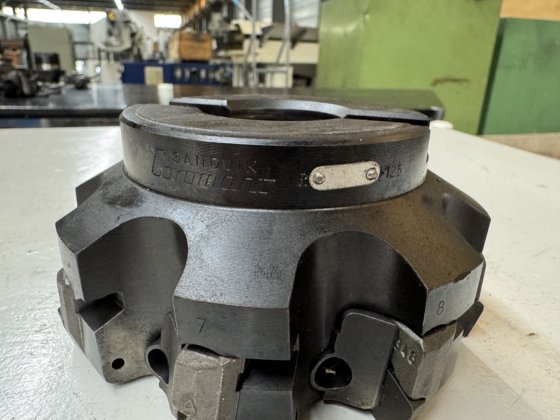 可转位刀片铣刀 "sandvik" R-125