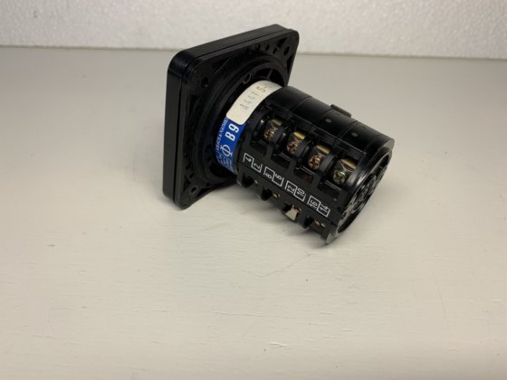 B-9 型 "克劳斯和奈默 "手动开关