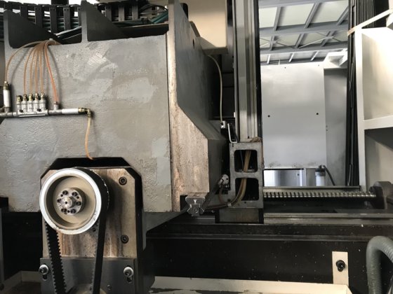 立式加工中心 "MIKRON" VCP/UCP 710