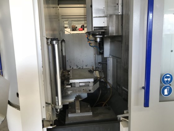 立式加工中心 "MIKRON" VCP/UCP 710
