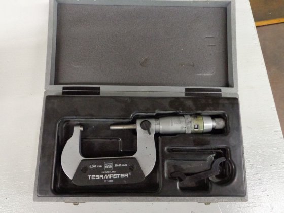 RUNDTISCH 250″”
