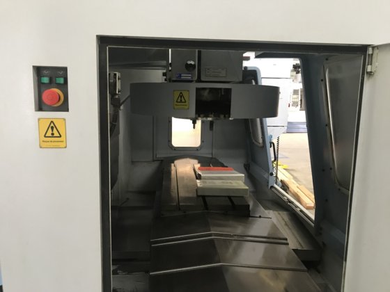 Schaublin" 100 型数控立式加工中心