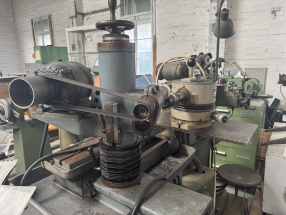 工具研削盤 シュレイアー