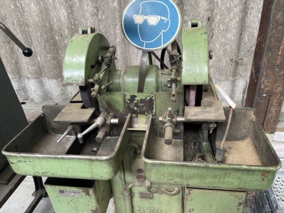 研削盤「イファンガー」タイプF-300