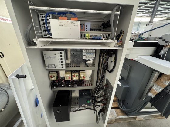 トリペットMHPE-500平面研削盤