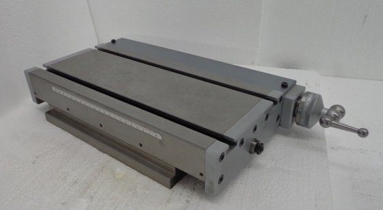 リニアテーブル "ナルギス "タイプ200