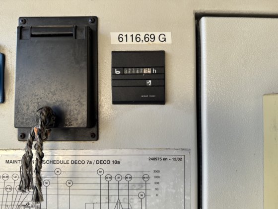 TORNO CNC TORNOS DECO 2000