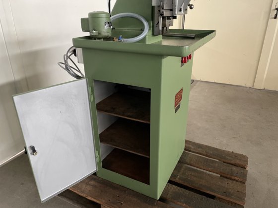 S-101 型 "六面体 "万能铣床