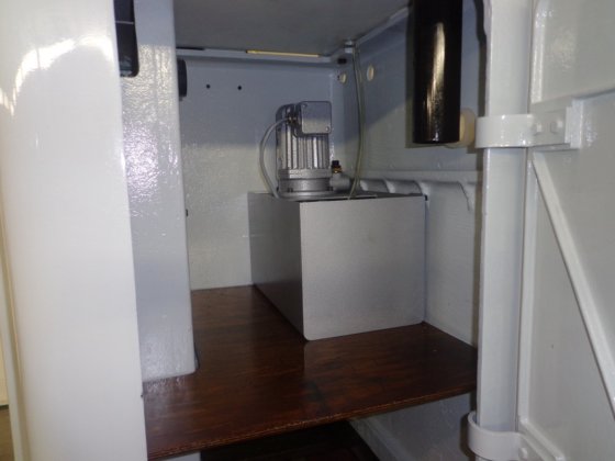 瓦力 W-90 滚齿机