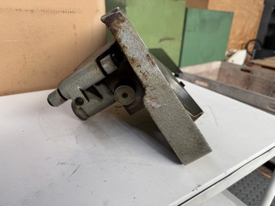 装载机 W35 的支架