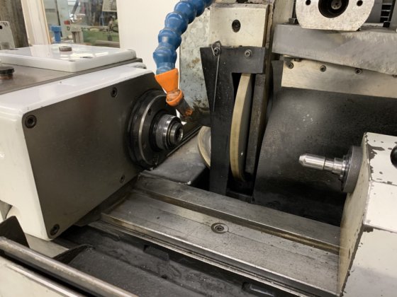 円筒研削盤 チュ-ディン HTG-410