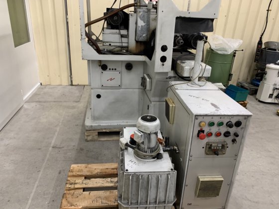 円筒研削盤 チュ-ディン HTG-410