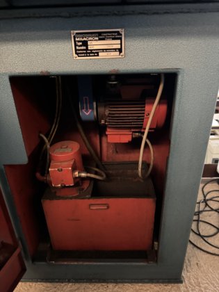 辛辛那提米拉克龙 "牌工具磨床