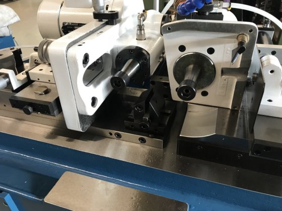 AGATHON" 150-SL 型无心磨床