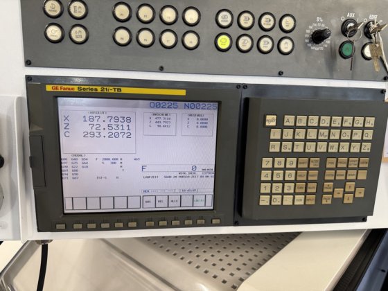円筒研削盤 シュトゥーダー S-33 CNC