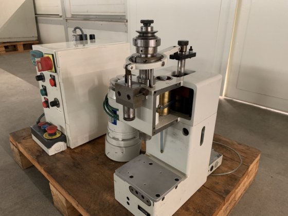 PEP-01 型 "POSALUX "钻孔机