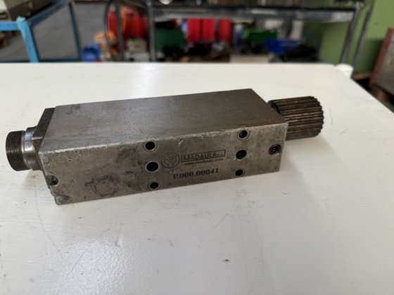 长型旋转刀架 "TORNOS" DOCO 20