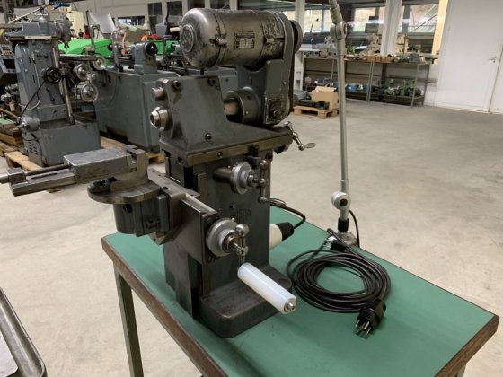 F-1 型 "阿西埃拉 "万能铣床