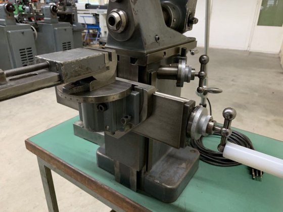 F-1 型 "阿西埃拉 "万能铣床