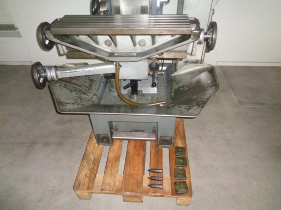 Schaublin 13 万能铣床